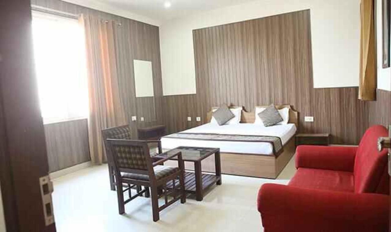 Fabhotel Corbett Inn Rudrapur Dış mekan fotoğraf
