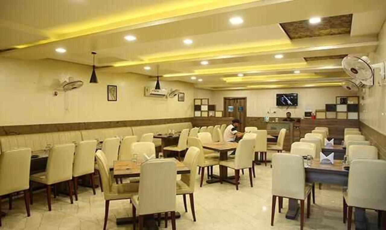 Fabhotel Corbett Inn Rudrapur Dış mekan fotoğraf